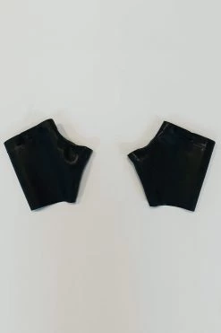 Bettie Page Lingerie Erotic Latex Mittens