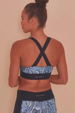 Wolf & Whistle Cross Back Bra Snake Activewear