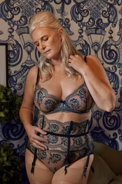 Dita Von Teese Lingerie New In Bras Evelina Blue Curve Bra 9 Dita Von Teese Lingerie New In Bras Evelina Blue Curve Bra