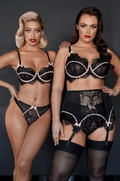 Kiss Me Deadly New In Bras Caresse Black Lace Bra