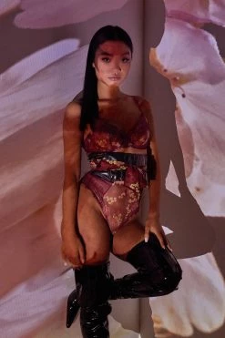 Wolf & Whistle Neve Kimono Print Plunge Bra