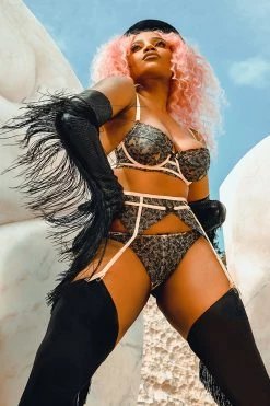 Playful Promises Suspenders Skull & Roses Embroidery Peach Suspender Belt