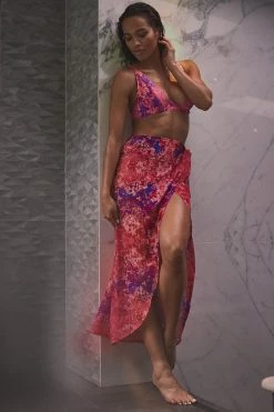 Wolf & Whistle Neon Tie Dye Sarong