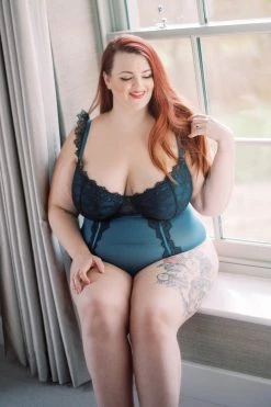 FFFB X PP New In Persephone Teal And Black Wired Lace Body