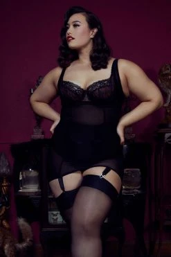 Kiss Me Deadly Retro Classics Cupless Vargas Dress