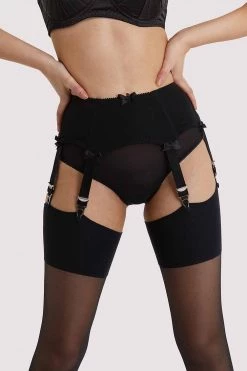 Kiss Me Deadly Suspenders Retro Classics Boned 6-Strap Suspender Belt