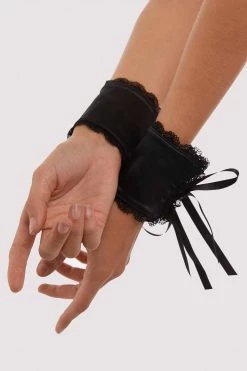 Kiss Me Deadly Schall Satin Bondage Starter Kit New In Accessories