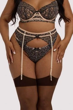 Playful Promises Suspenders Skull & Roses Embroidery Peach Suspender Belt
