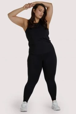 Wolf & Whistle Black Curve Vest Activewear