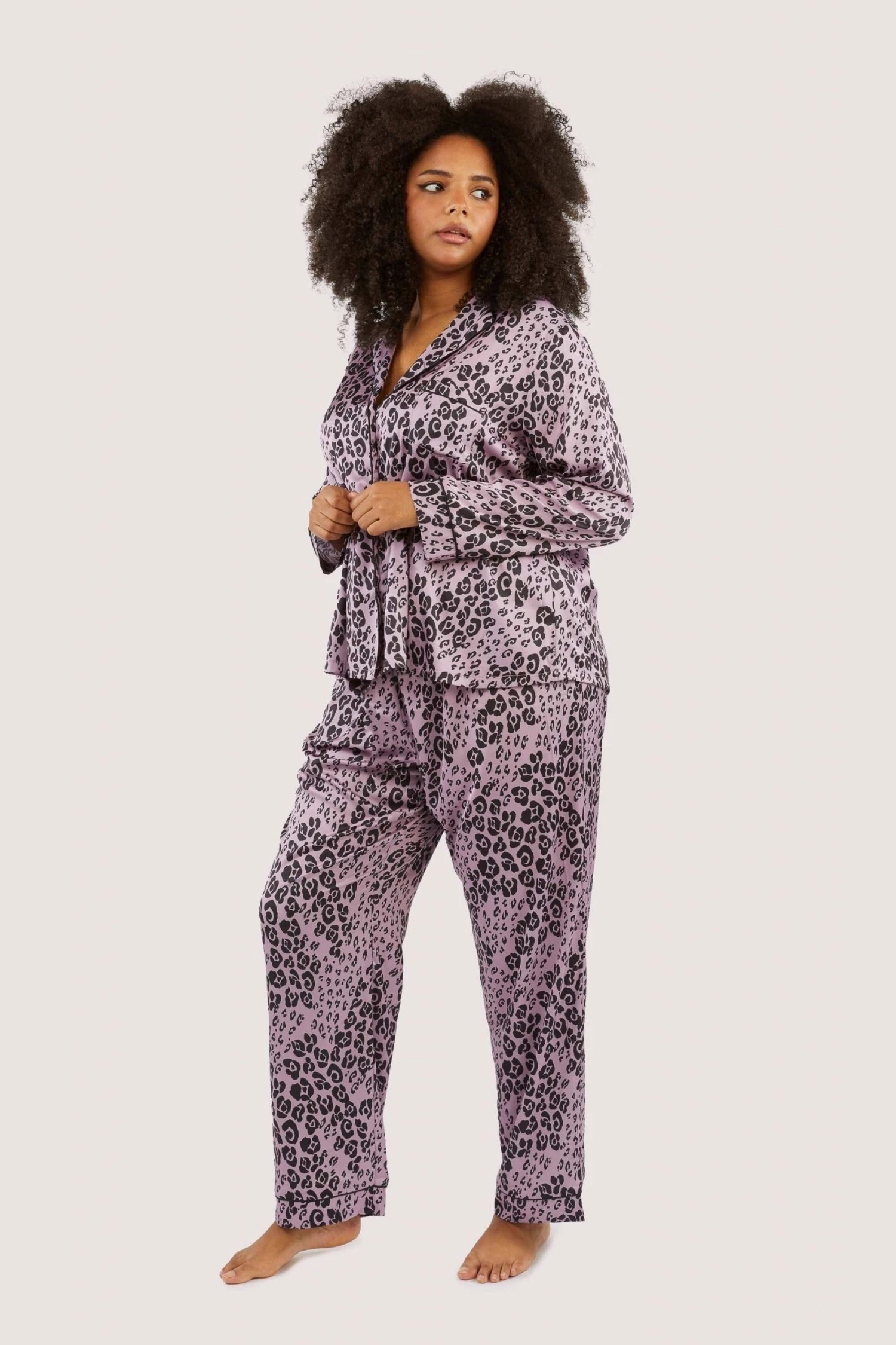 Wolf & Whistle Kaylee Long Sleeve Lilac Animal PJs 5 Wolf & Whistle Kaylee Long Sleeve Lilac Animal PJs