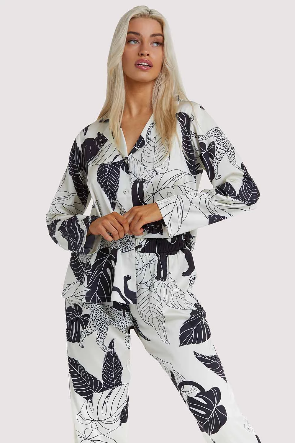 Wolf & Whistle Panther Print Satin Pyjama Set Nightwear 1 Wolf & Whistle Panther Print Satin Pyjama Set Nightwear