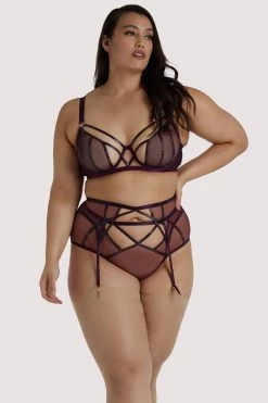 Hustler Kelly Wine PVC Cut Out Curve Suspender