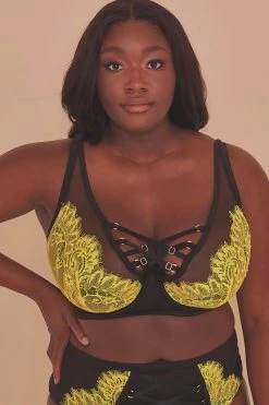 Playful Promises Curve Exclusive Kylie Black/Lime Lace Up High Apex Bra Bras