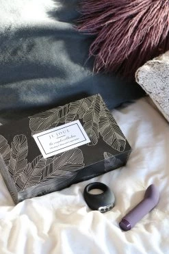Je Joue Couples Collection Gift Set Black And Purple